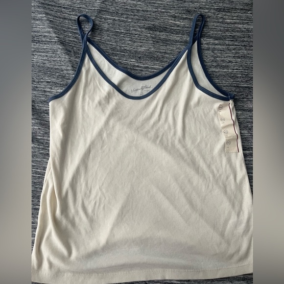 Tank Top - Picture 3 of 4